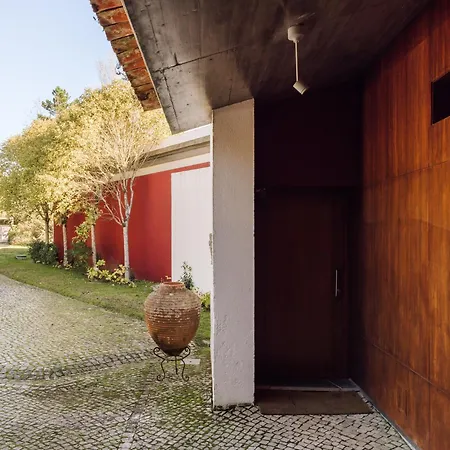House In Surroundings With Pool Sintra